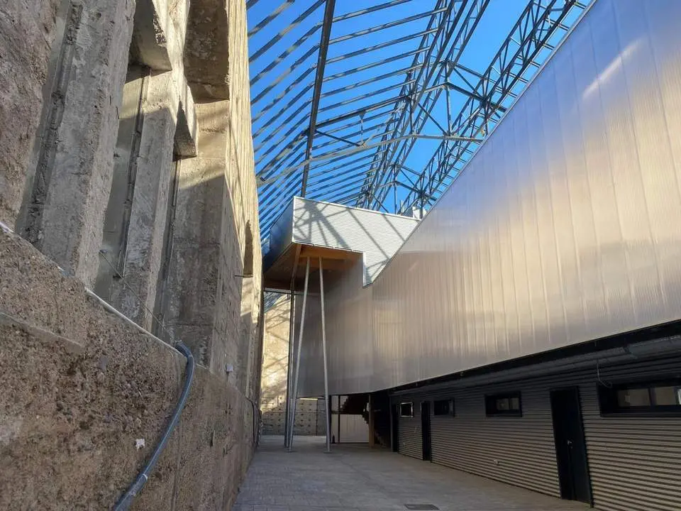 La visita a las obras en las Naves de Renfe. - MM