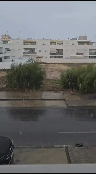 El oto&ntilde;o se abre paso en Rota con las primeras lluvias
