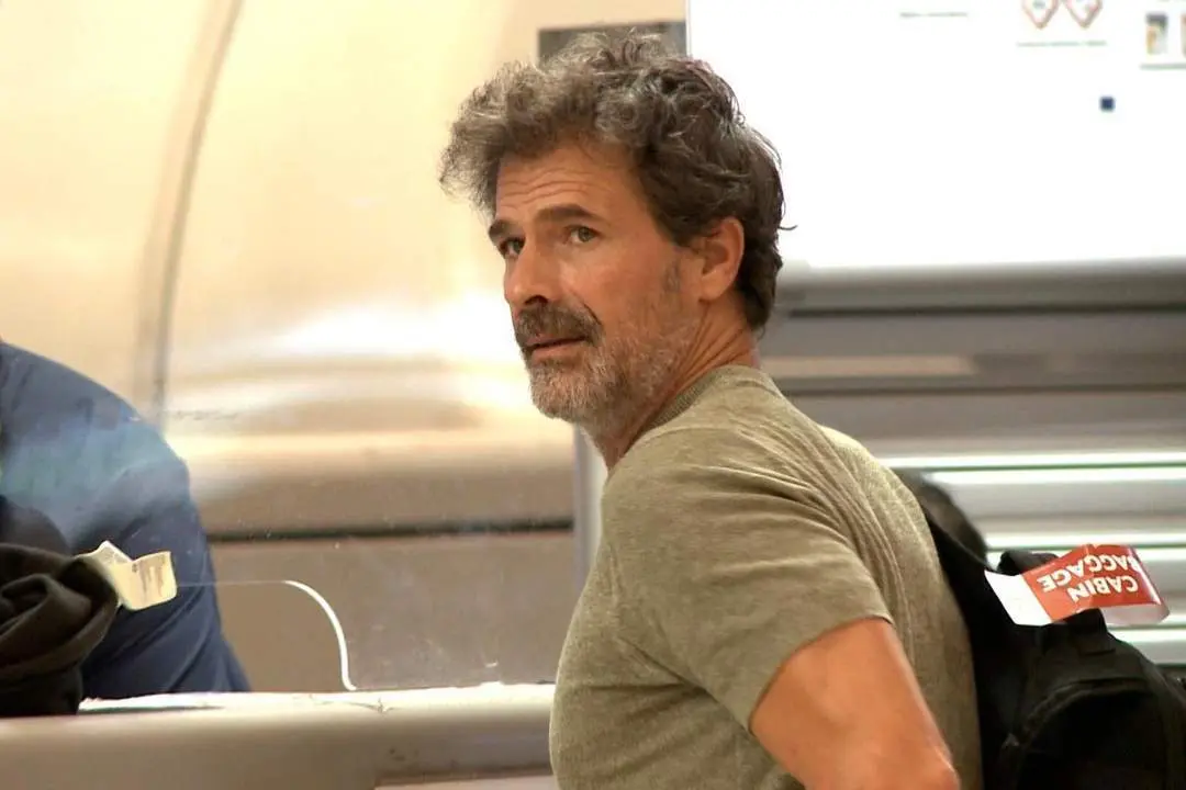 Rodolfo Sancho en el aeropuerto Adolfo Su&aacute;rez Madrid Barajas. - EP