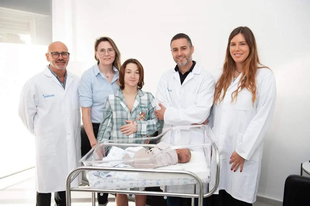 El beb&eacute;, sus madres y los m&eacute;dicos. - Juaneda Hospitales