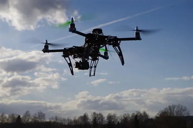 Dron. - 