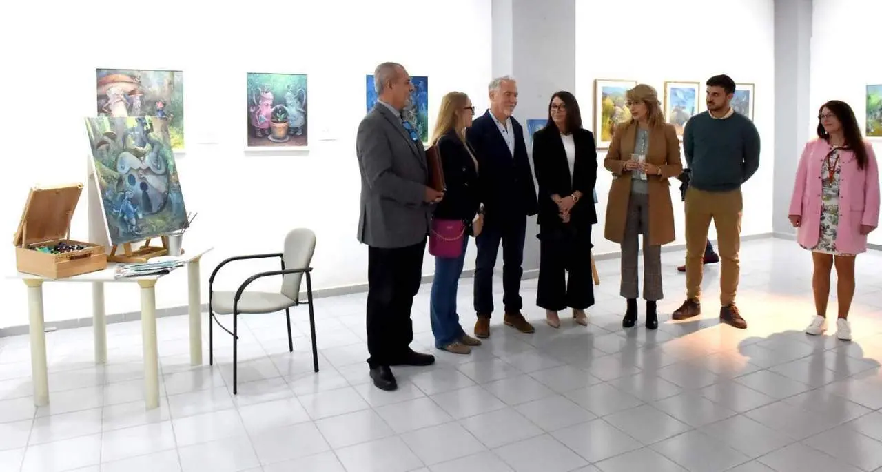 Exposici&oacute;n de Pintura Fant&aacute;stika de Krzysztof Kosowski. - AI