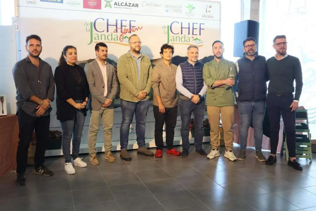 Presentaci&oacute;n del certamen. - M.J.