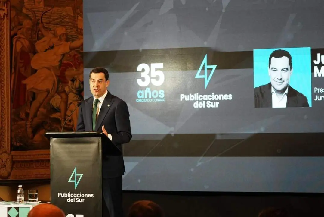 Juanma Moreno en el 35&ordm; Aniversario de Publicaciones del Sur. - Rodrigo Gonz&aacute;lez