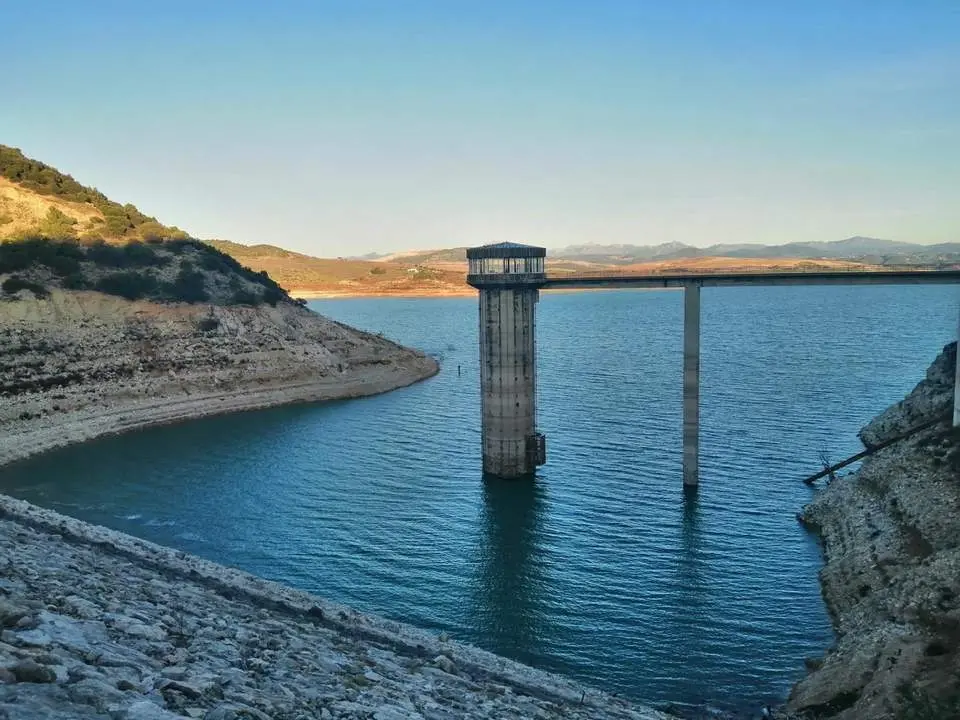 Imagen de archivo del embalse de Guadalcac&iacute;n. - &aacute;ngeles s&aacute;nchez
