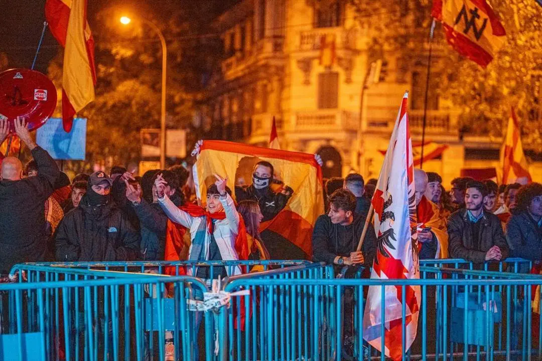 Protestas ante la sede del PSOE. - Gabriel Luengas / Europa Press