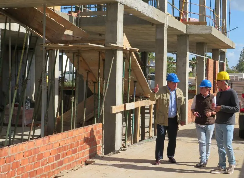 Visita a las obras. - VH