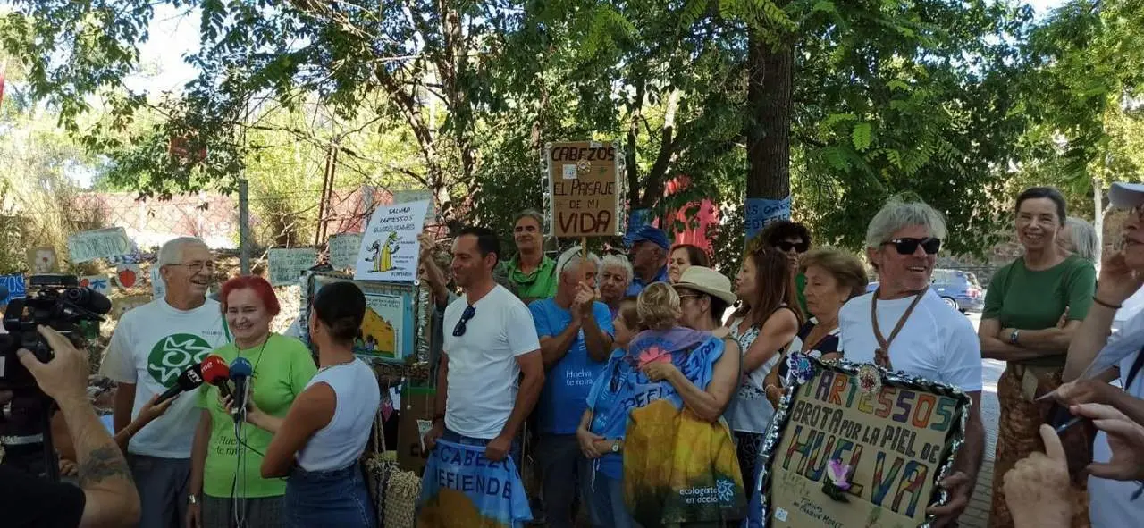 Rueda de prensa de Ecologistas y Huelva te mira. - VH