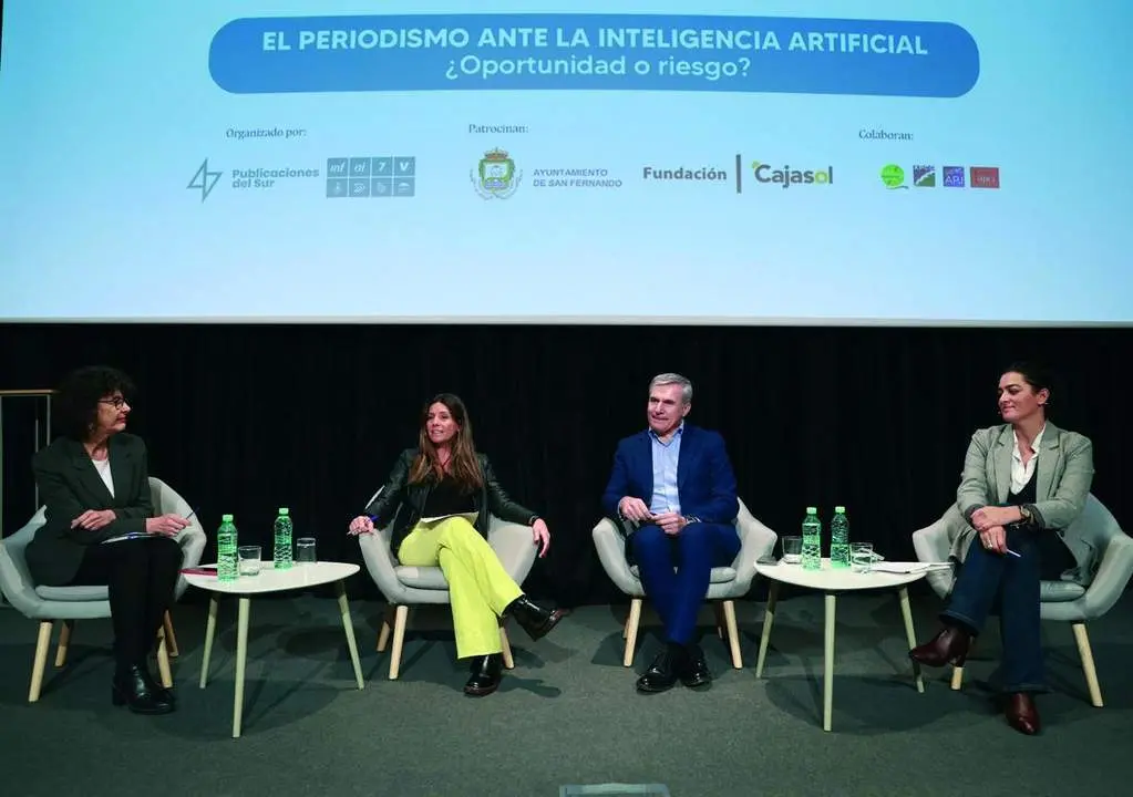 Los ponentes en las Jornadas de Periodismo - Cristo Garc&iacute;a