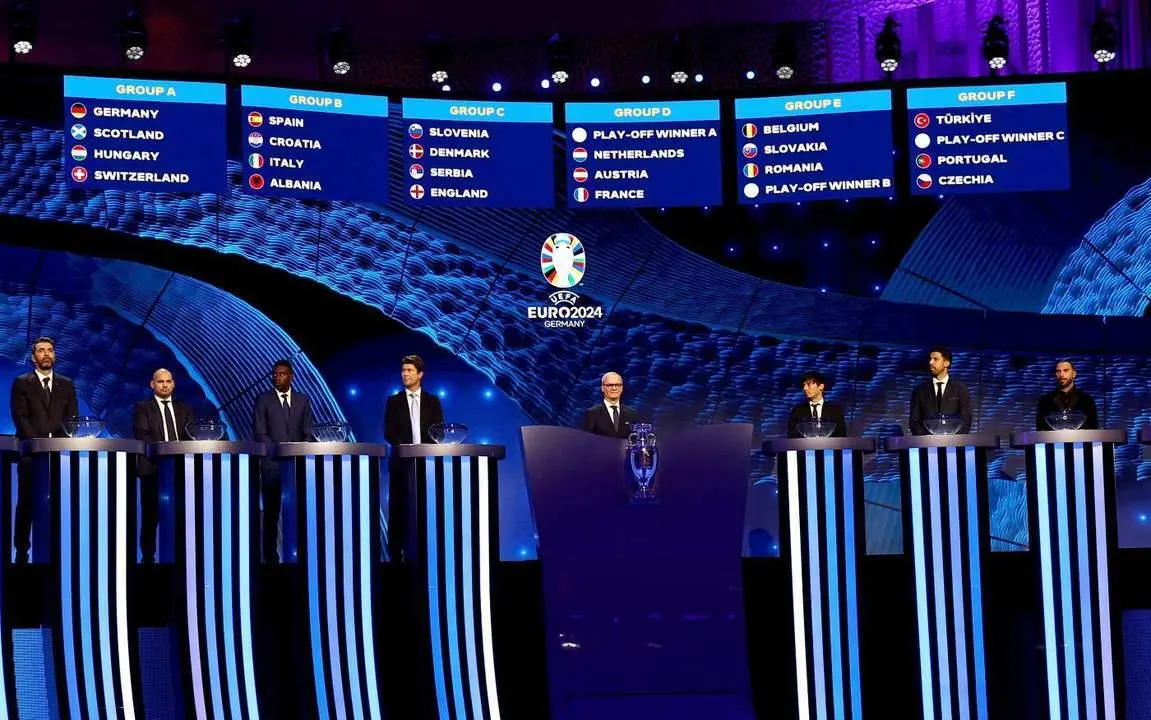 La composici&oacute;n de los grupos. - EFE