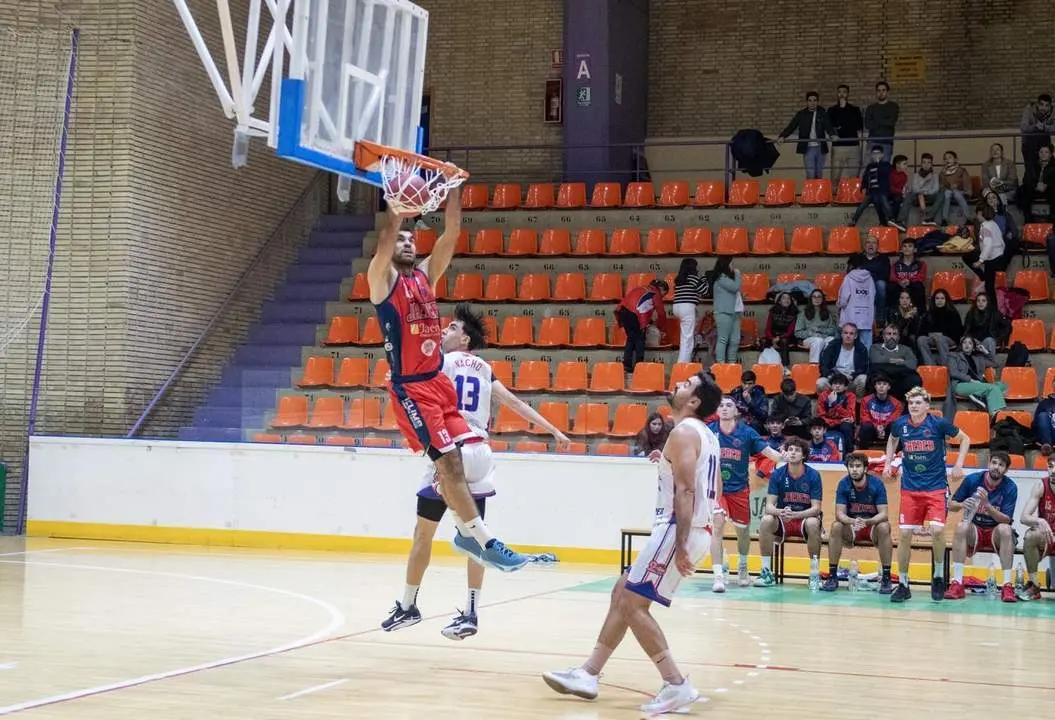 Santa B&aacute;rbara realiz&oacute; un partido muy completo ante La Zubia. - JA&Eacute;N CB