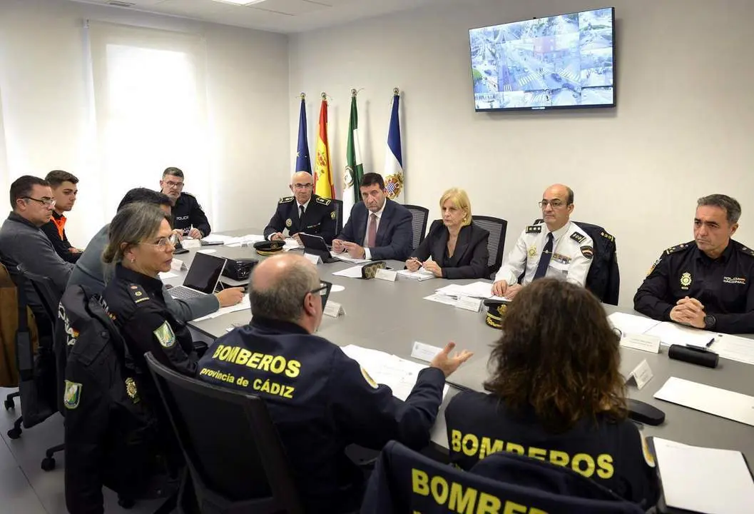 Un momento de la reuni&oacute;n de la junta local de seguridad.  - Viva
