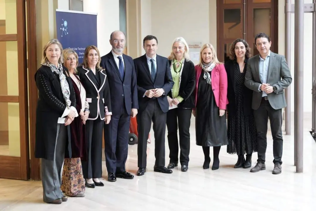 Encuentro internacional Dual Use Technologies en C&aacute;diz. - VIVA