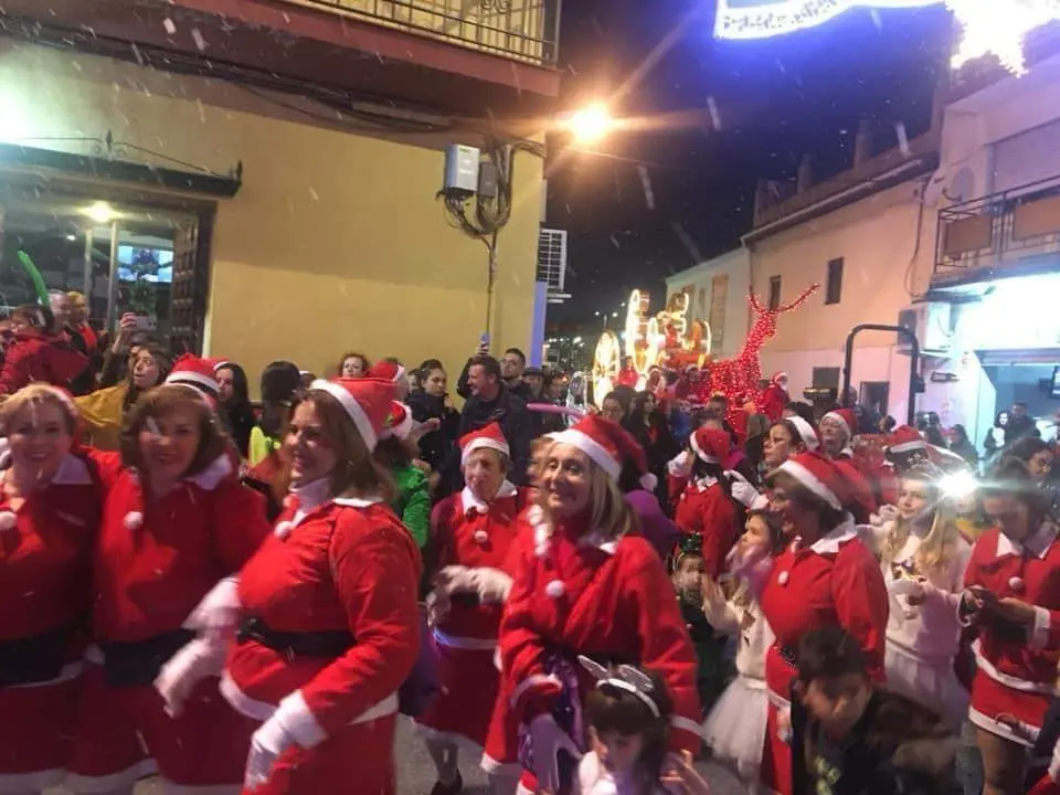 La tradicional Cabalgata de Mam&aacute; Noel en Otura - Ayuntamiento de Otura