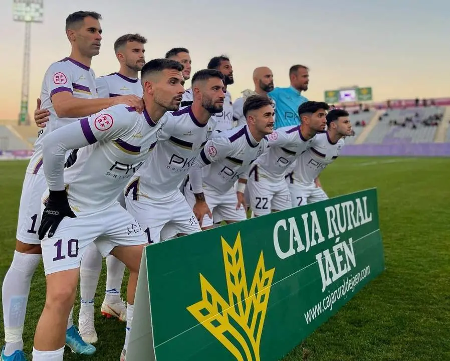 Preparados y listos para mirar de t&uacute; a t&uacute; al l&iacute;der - REAL JA&Eacute;N