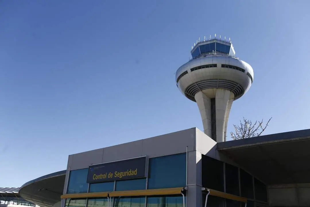 Torre de control en Barajas. - EP