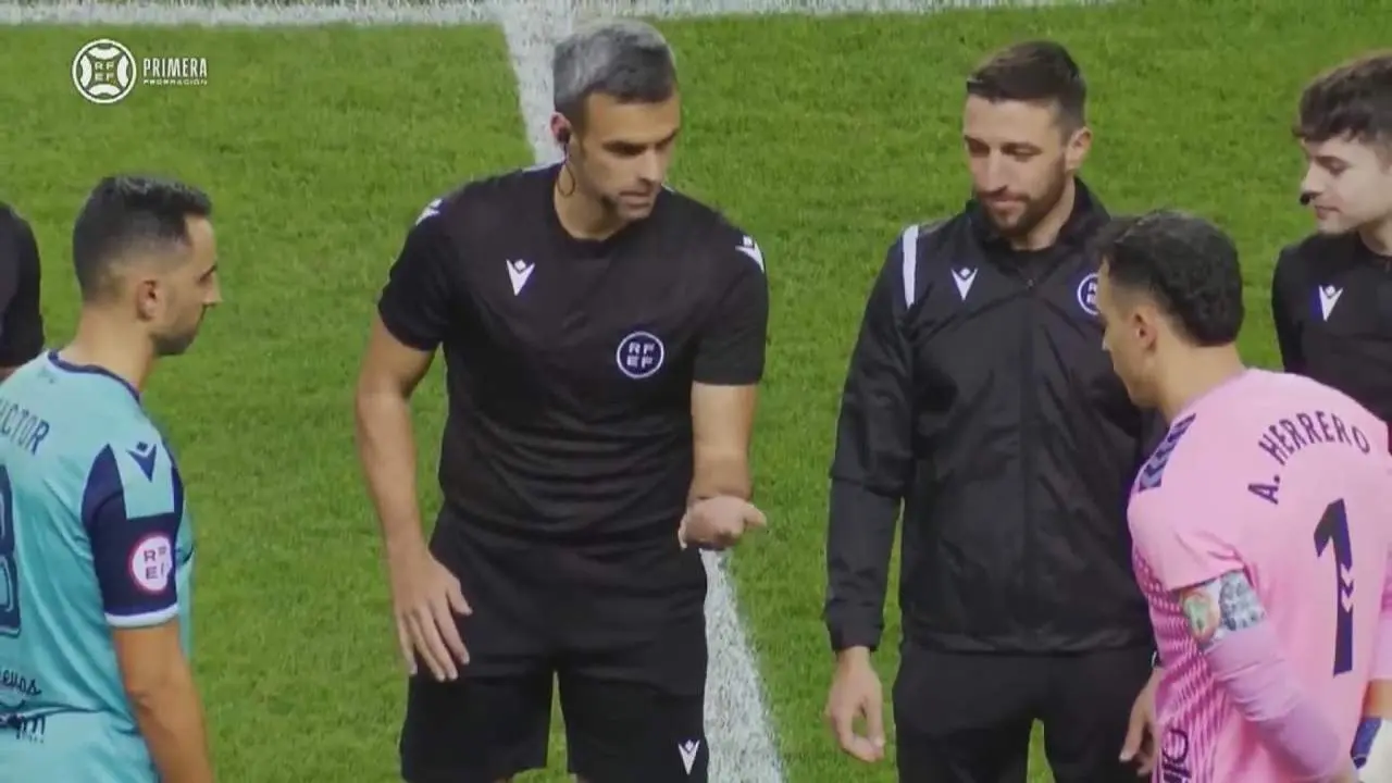 Garc&iacute;a G&oacute;mez en uno de los encuentros de esta temporada. - RFEF