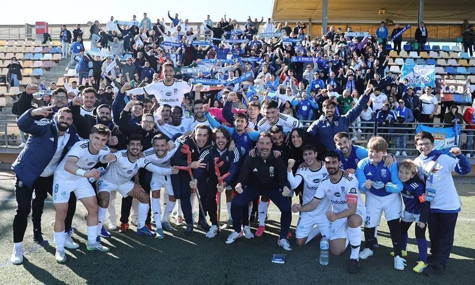 El Xerez CD celebra la victoria en Ayamonte. - Xerez CD