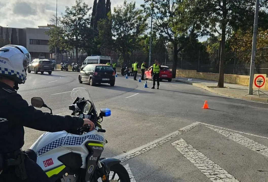 La Polic&iacute;a Local en un control este mes de diciembre. - Polic&iacute;a Local