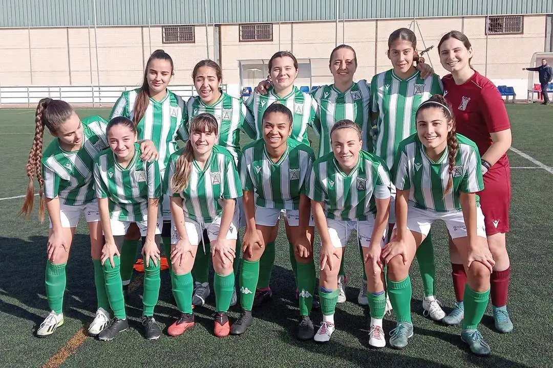 El Atl&eacute;tico Sanluque&ntilde;o Femenino antes del pitido inicial - Ra&uacute;l J. Bustillos
