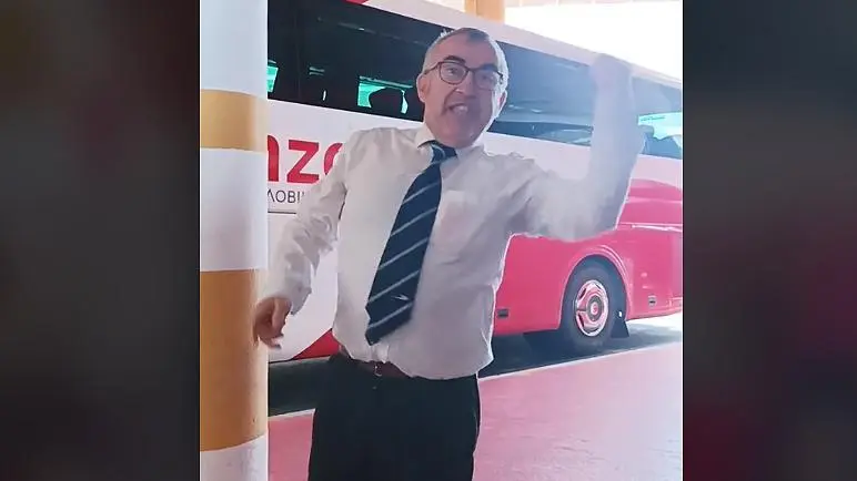 Luciano, el ch&oacute;fer tiktoker. - @lucianotomillo0 / TikTok