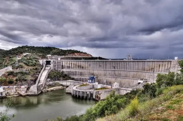 Embalse de Alqueva.  - VH