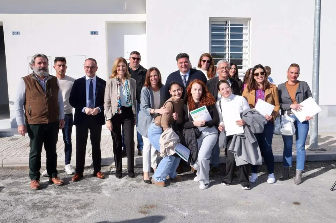 Familias beneficiarias de viviendas p&uacute;blicas en Mor&oacute;n de la Frontera.  - JUNTA DE ANDALUC&Iacute;A