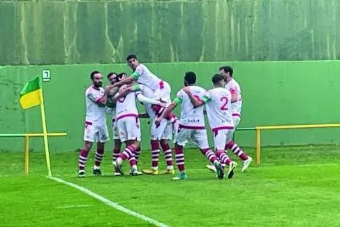 El Chiclana, celebrando un gol ante Los Barrios. - Chiclana CF