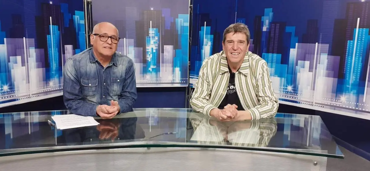 Ojeda (d)  en los estudios de 7TV Malaga. - Pablo Ruiz