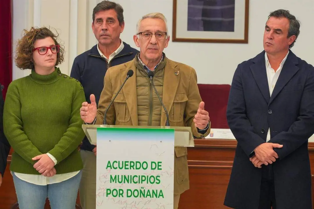 Juan Antonio Garc&iacute;a durante la reuni&oacute;n de municipios Do&ntilde;ana - Francisco J. Olmo - Europa Press