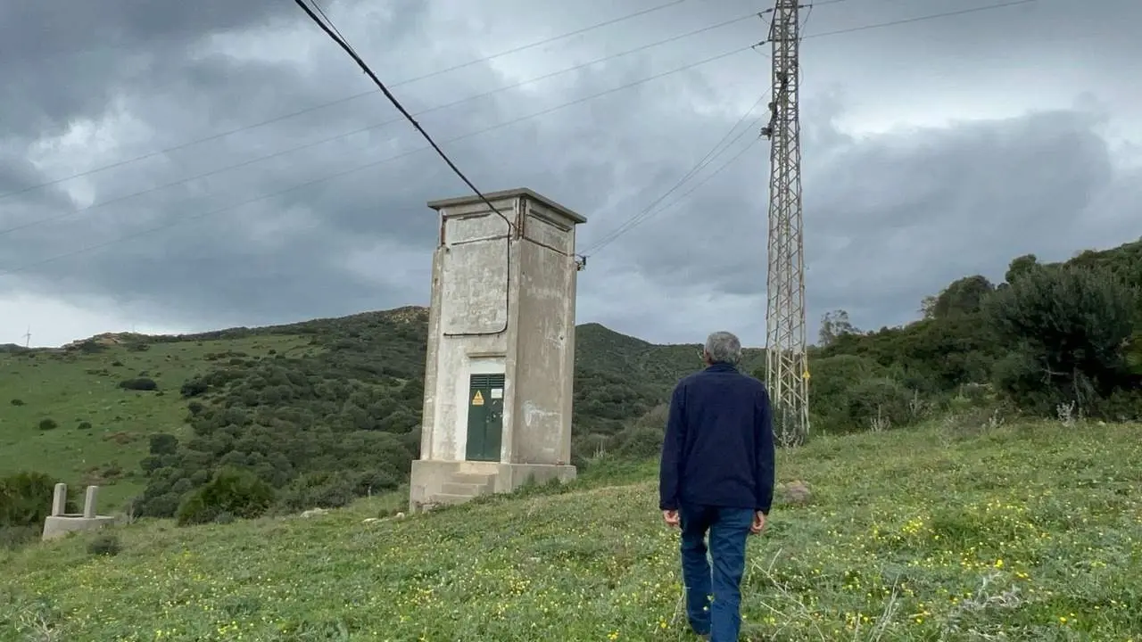 Ultim&aacute;tum de vecinos de La Campi&ntilde;a de Tarifa a Endesa por los cortes de suministro