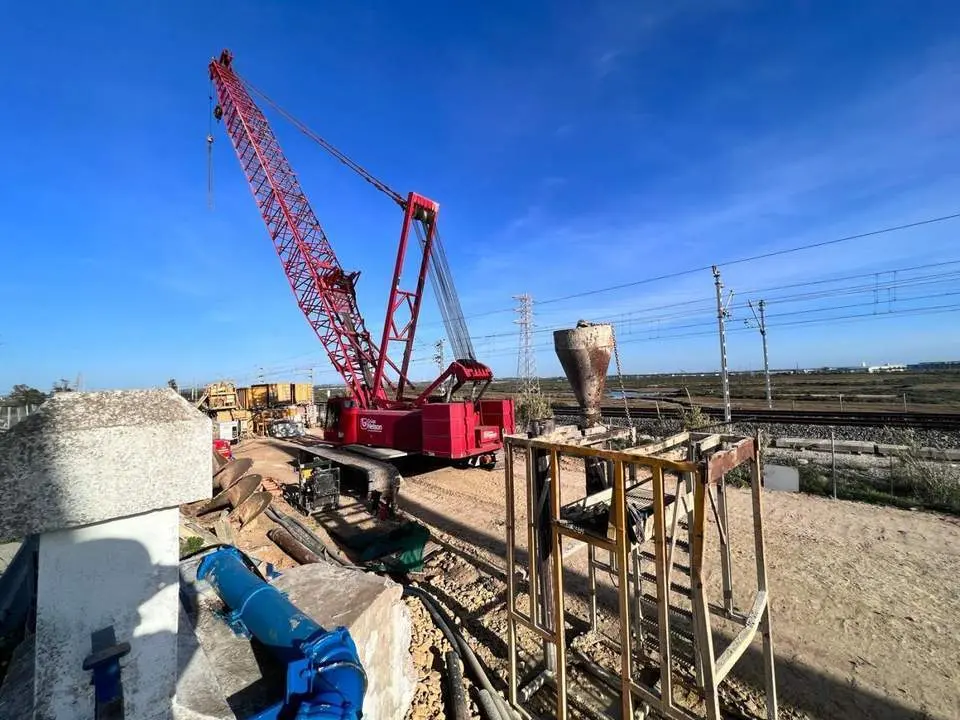 Obras en el Puente de Hierro. - &Aacute;ngel Gallego.