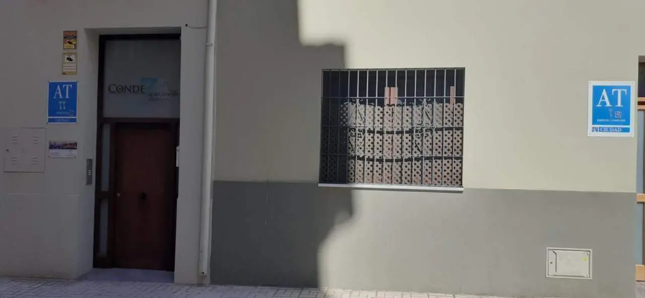 Apartamentos tur&iacute;sticos en Lagunillas. - Arroyo