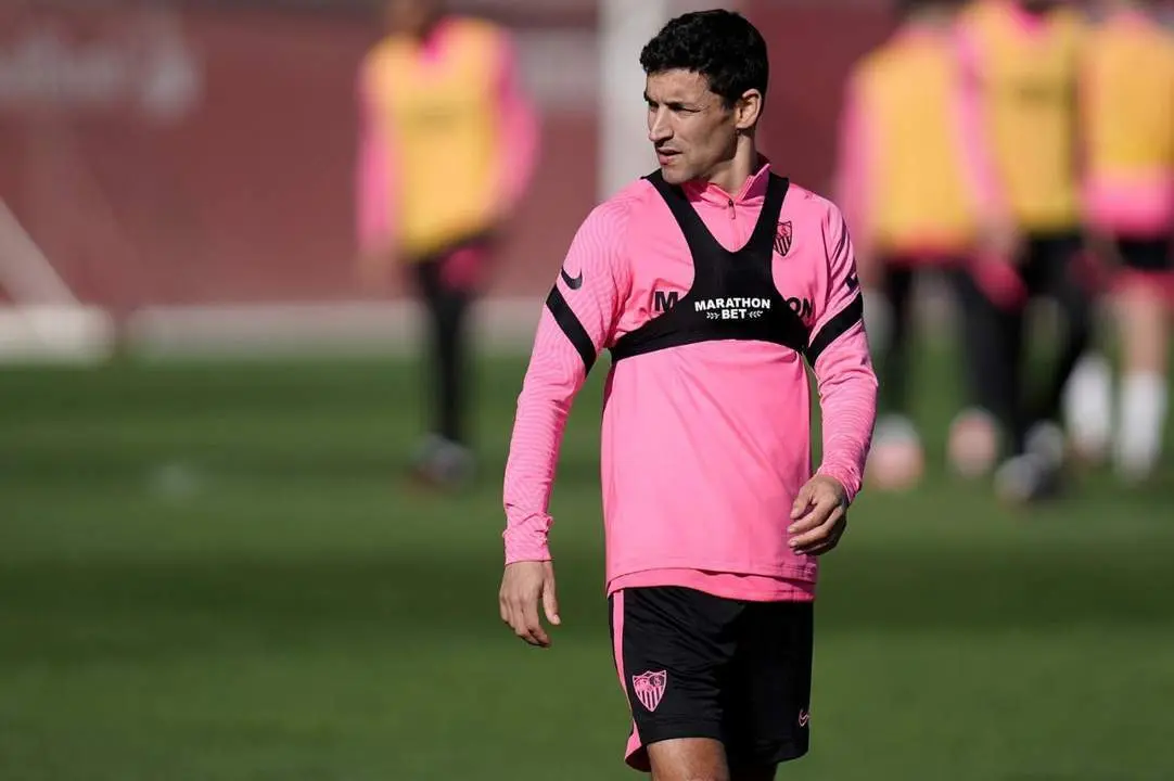 Jes&uacute;s Navas durante un entrenamiento de la semana pasada.  - sfc
