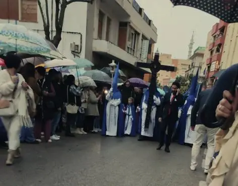 Cruz de gu&iacute;a del Huerto, momentos antes de darse la vuelta. - AI