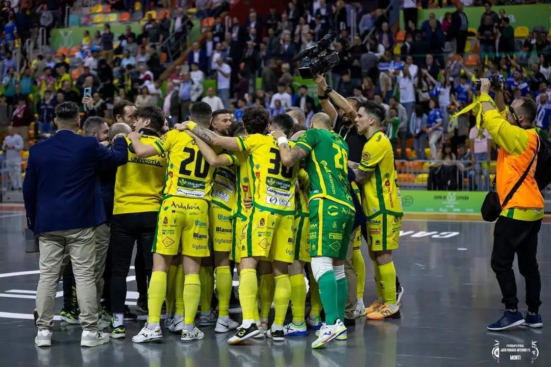 Conjura amarilla para pasar en la tabla a ElPozo y en el Olivo Arena - JA&Eacute;N PARA&Iacute;SO INTERIOR