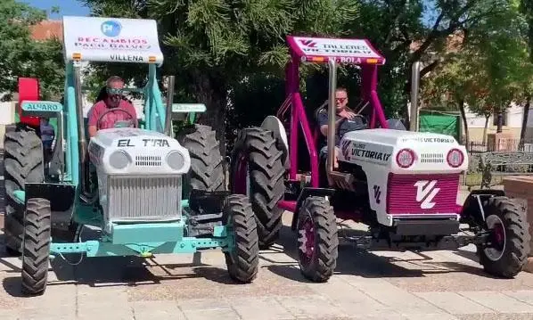 Presentaci&oacute;n de las carrera de tractores en una imagen de archivo. - Viva