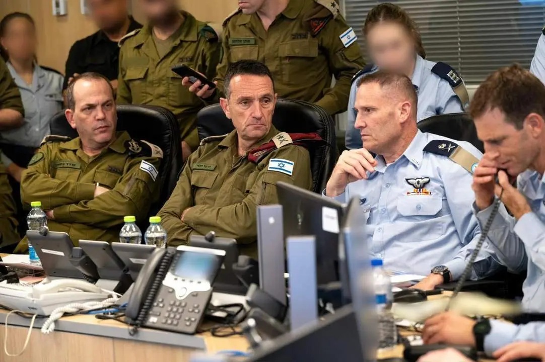Autoridades de la Defensa israel&iacute;. - EFE
