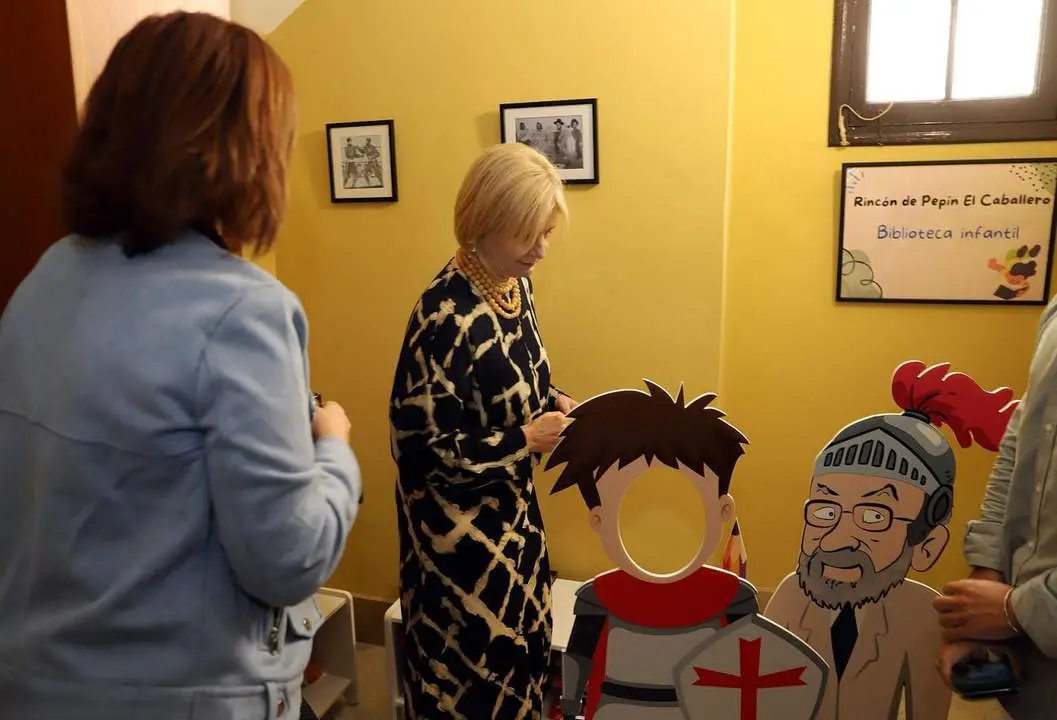 Un momento de la inauguraci&oacute;n.  - Viva