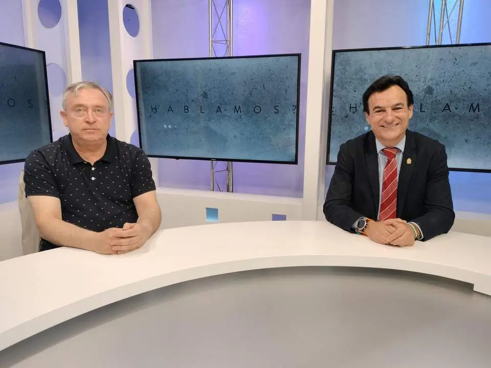 Rafael C&aacute;mara y Agust&iacute;n Gonz&aacute;lez en el plat&oacute; de 7TV Ja&eacute;n.  - VIVA Ja&eacute;n