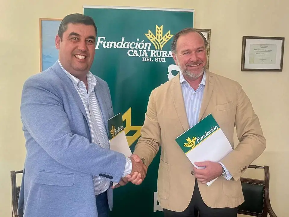 Acuerdo de patrocinio del Congreso Internacional de Frutos Rojos. - Caja Rural del Sur