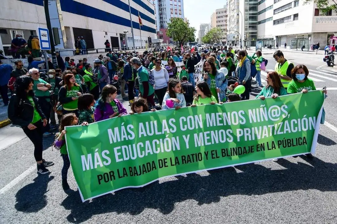 Manifestaci&oacute;n de la Marea Verde en una imagen de archivo.  - Eulogio Garc&iacute;a