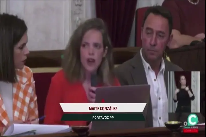 El Pleno aprueba el cambio de nombres de trece calles de C&aacute;diz en un pol&eacute;mico debate