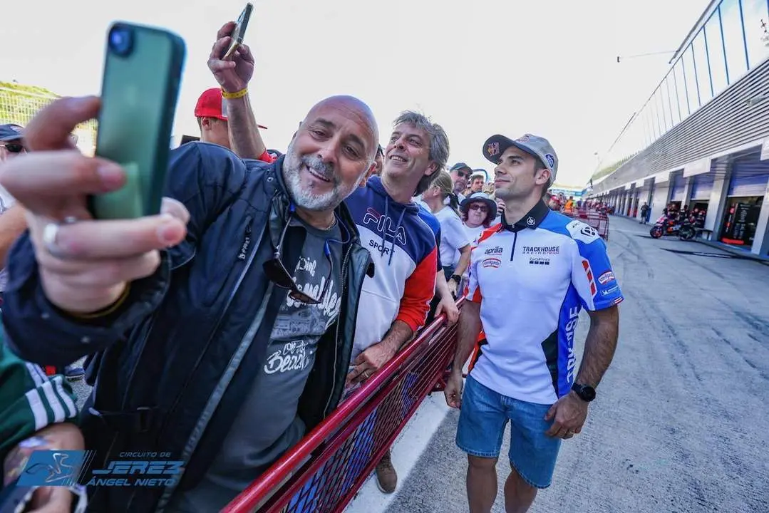 Los aficionados est&aacute;n entregados.  - Circuito de Jerez