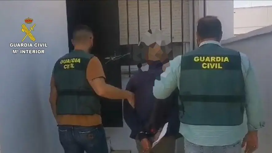 Uno de los detenidos. - GC