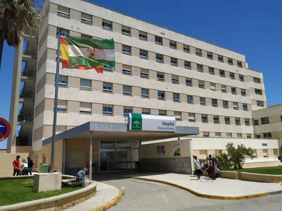 El hospital Punta Europa. - AI
