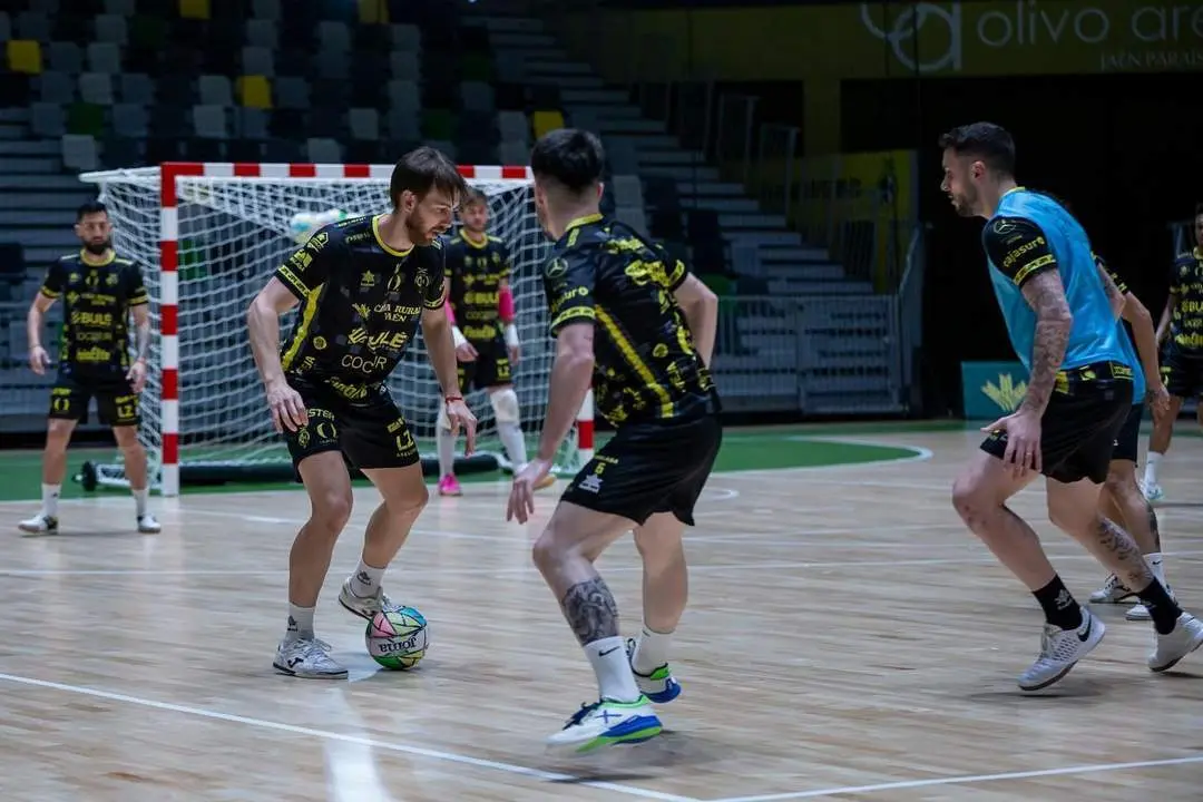 Pen&uacute;ltima jornada de Liga en el Olivo Arena para los amarillos - JA&Eacute;N PARA&Iacute;SO INTERIOR