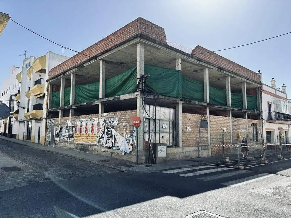 El edificio en calles San Francisco y Cruces. - VIVA