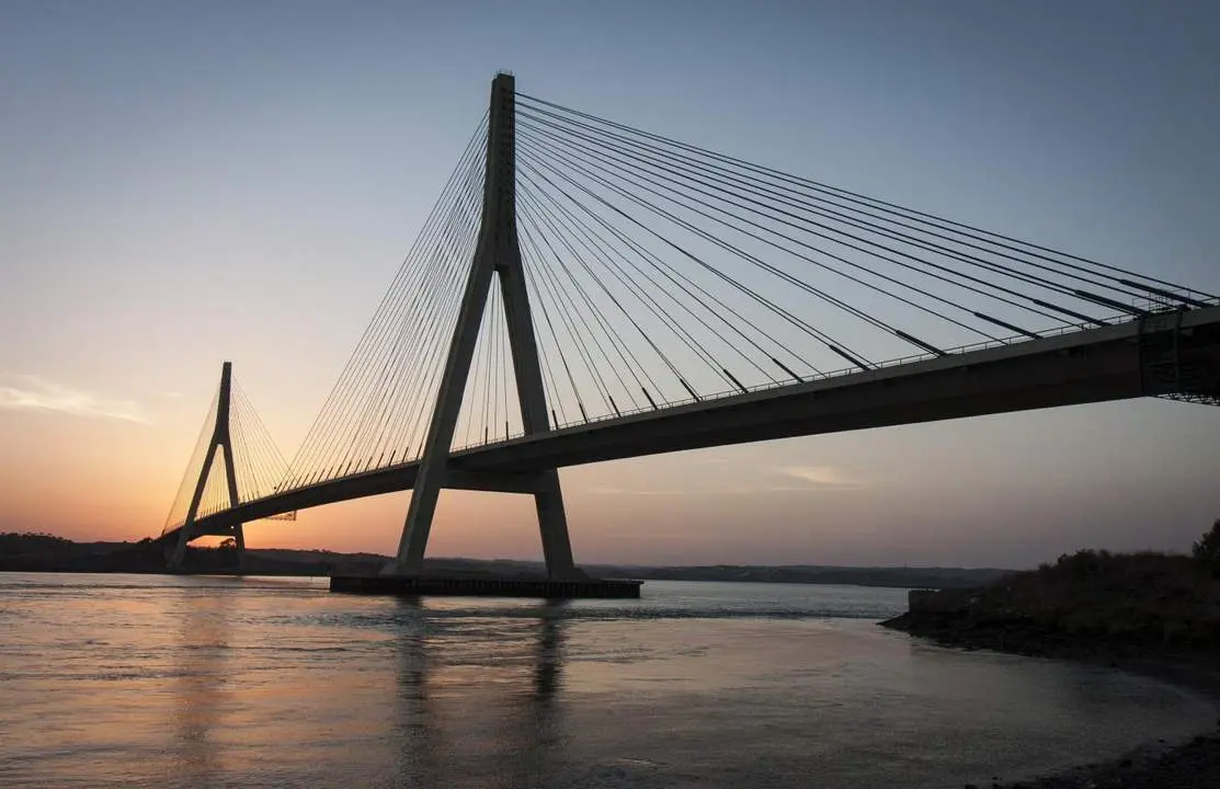 Puente del Guadiana. - EFE / JULI&Aacute;N P&Eacute;REZ