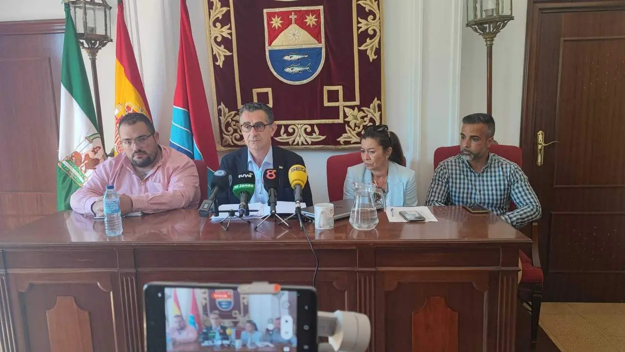 Miguel Molina: "Quien diga que miento y que no soy honrado, que vaya a la Fiscal&iacute;a"